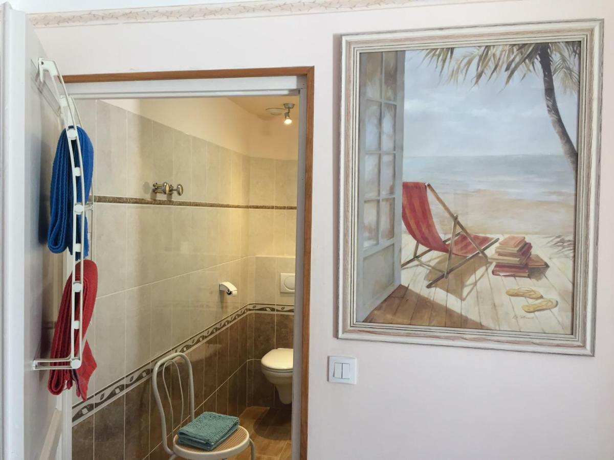 Hôtel La Cavalerie à Saint-Jean-le-Thomas Extérieur photo